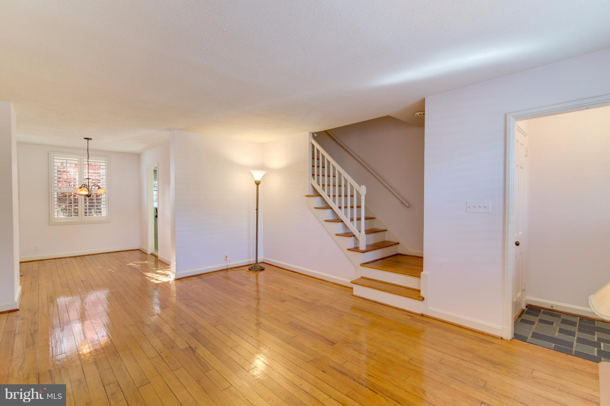 FAIRLINGTON GLEN - Residential