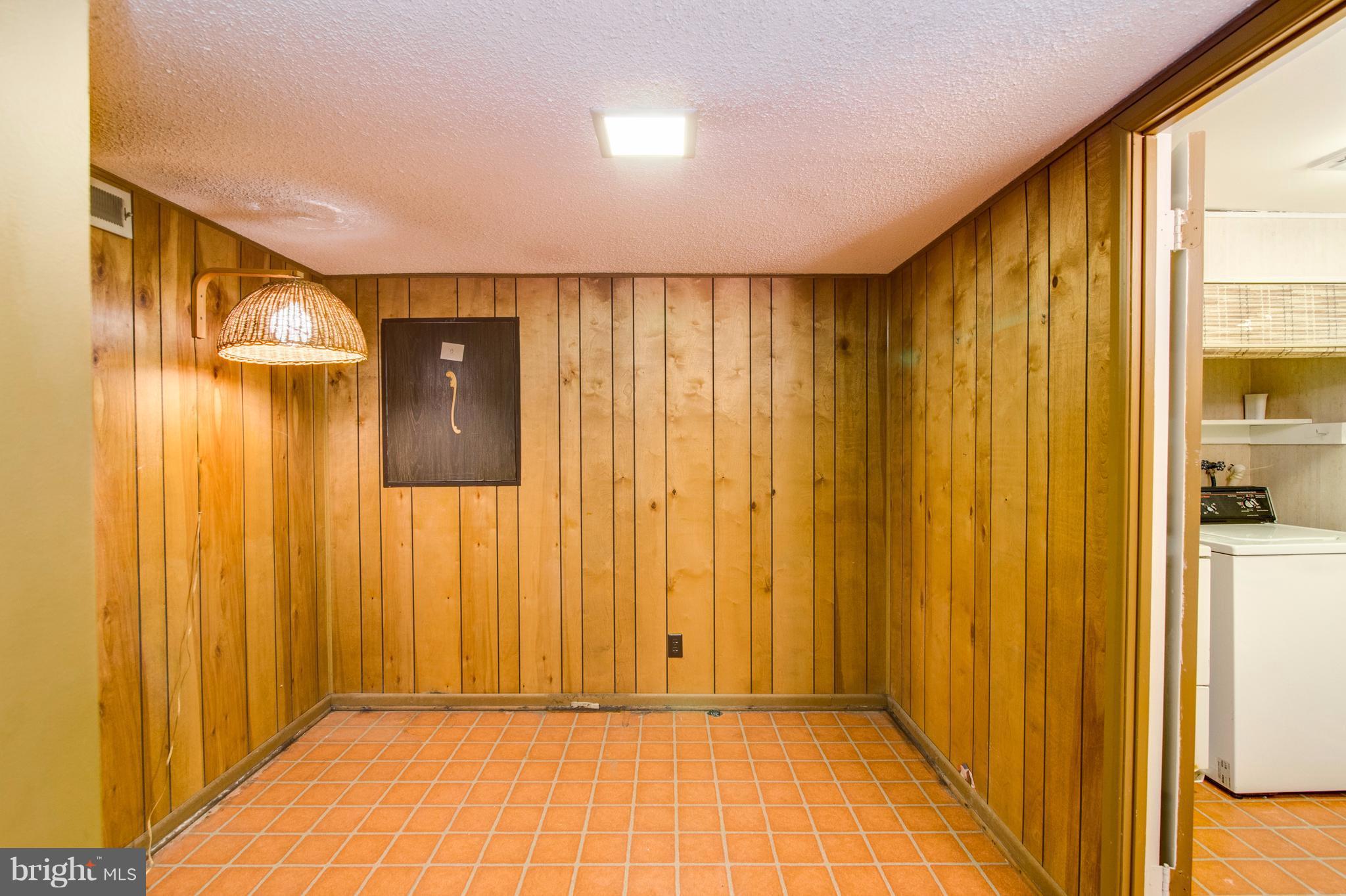 FAIRLINGTON GLEN - Residential