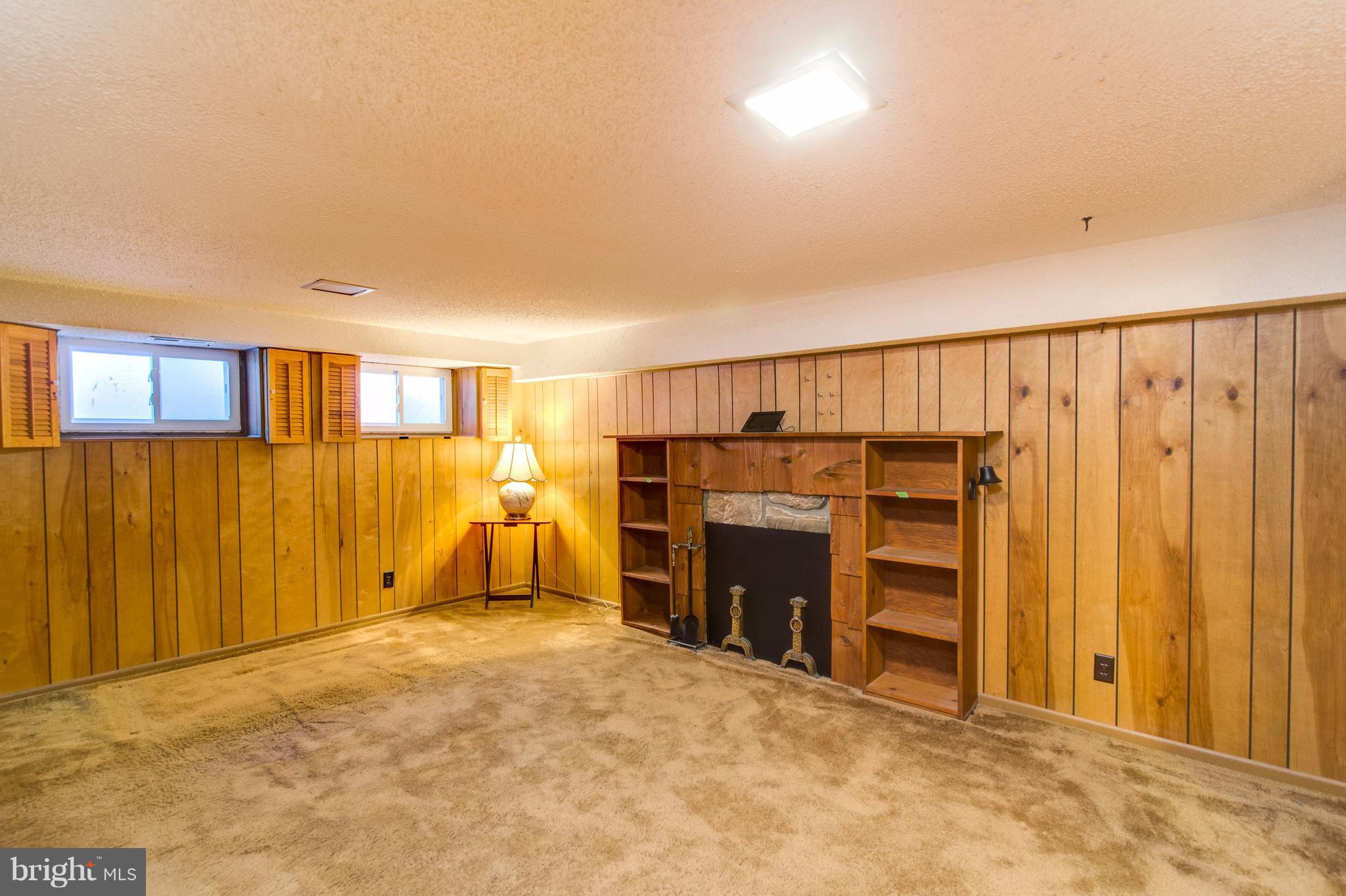 FAIRLINGTON GLEN - Residential