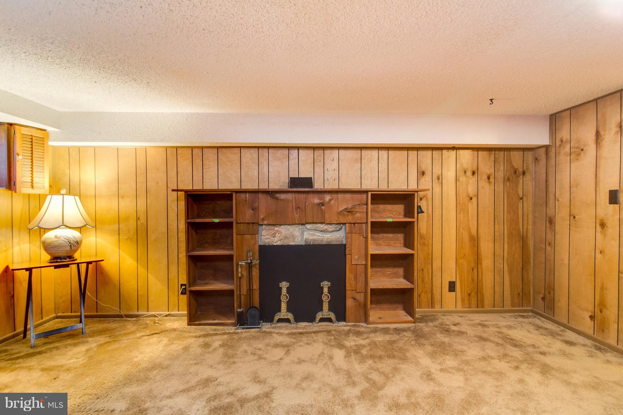 FAIRLINGTON GLEN - Residential