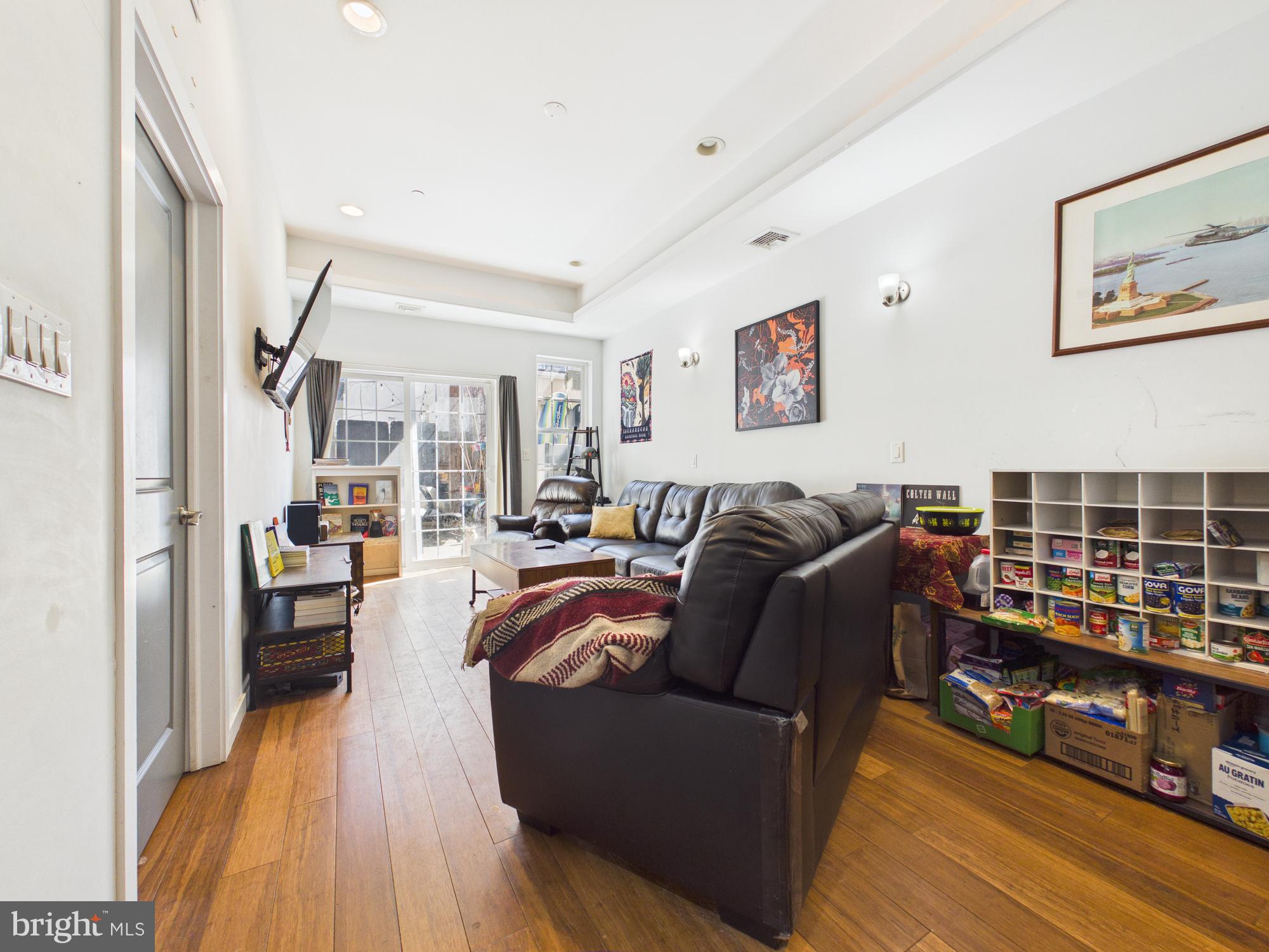 LUDLOW - Residential