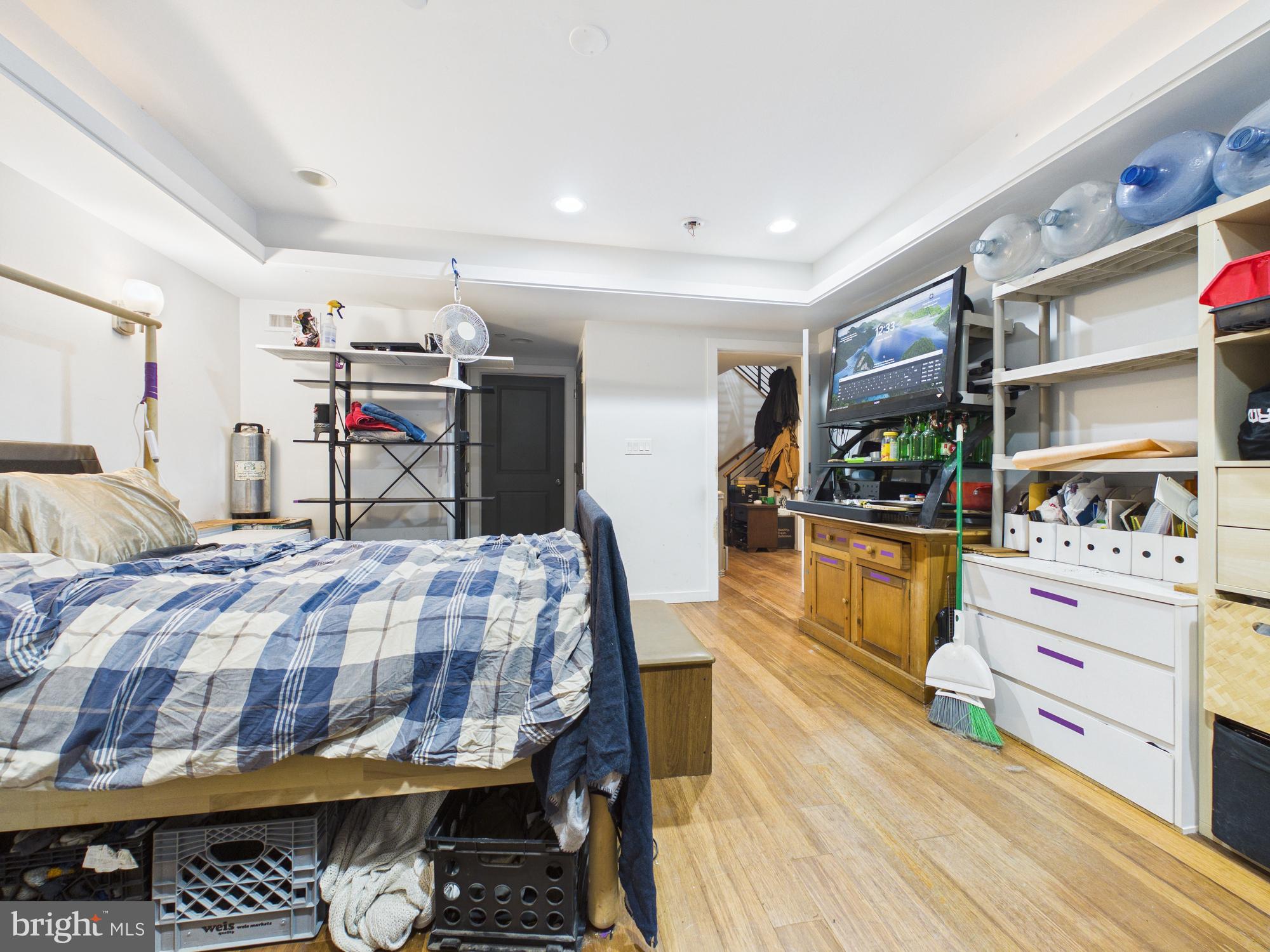 LUDLOW - Residential