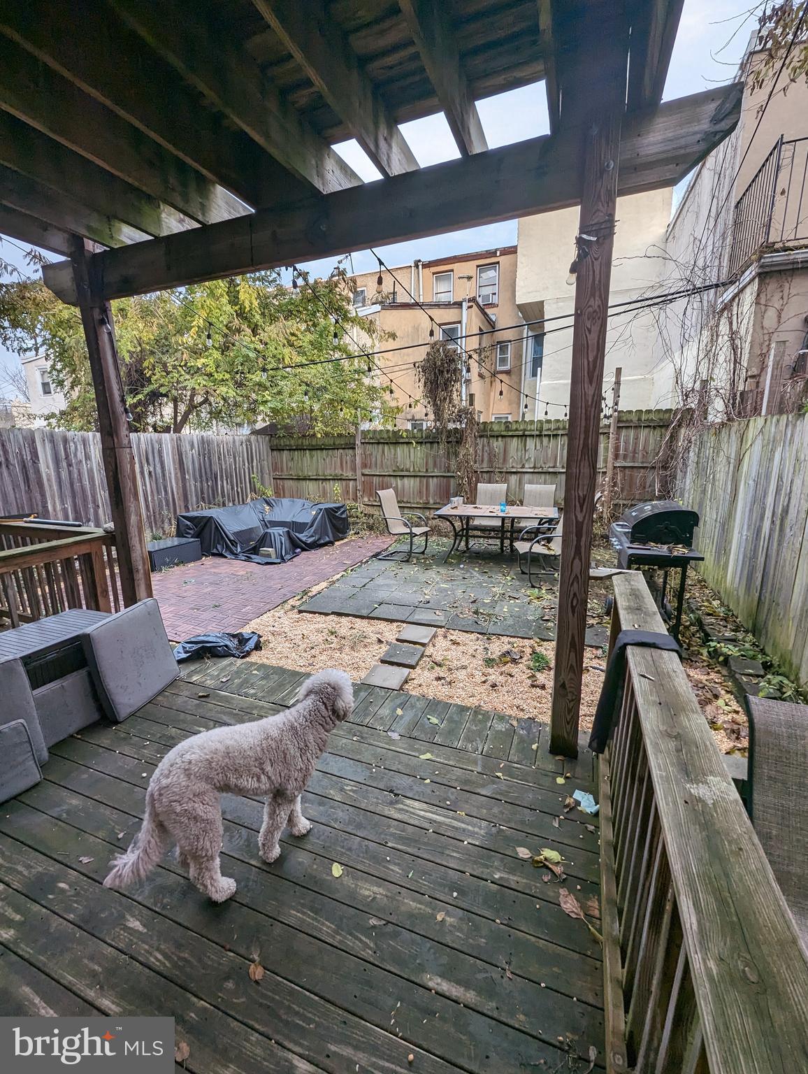 LUDLOW - Residential