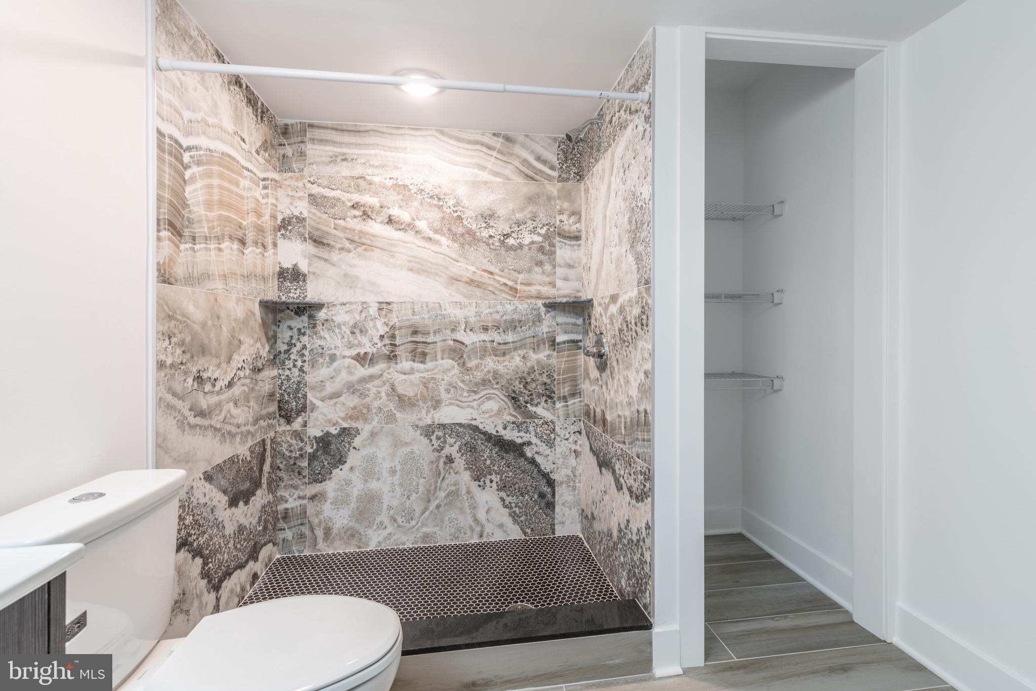 LUDLOW - Residential Lease