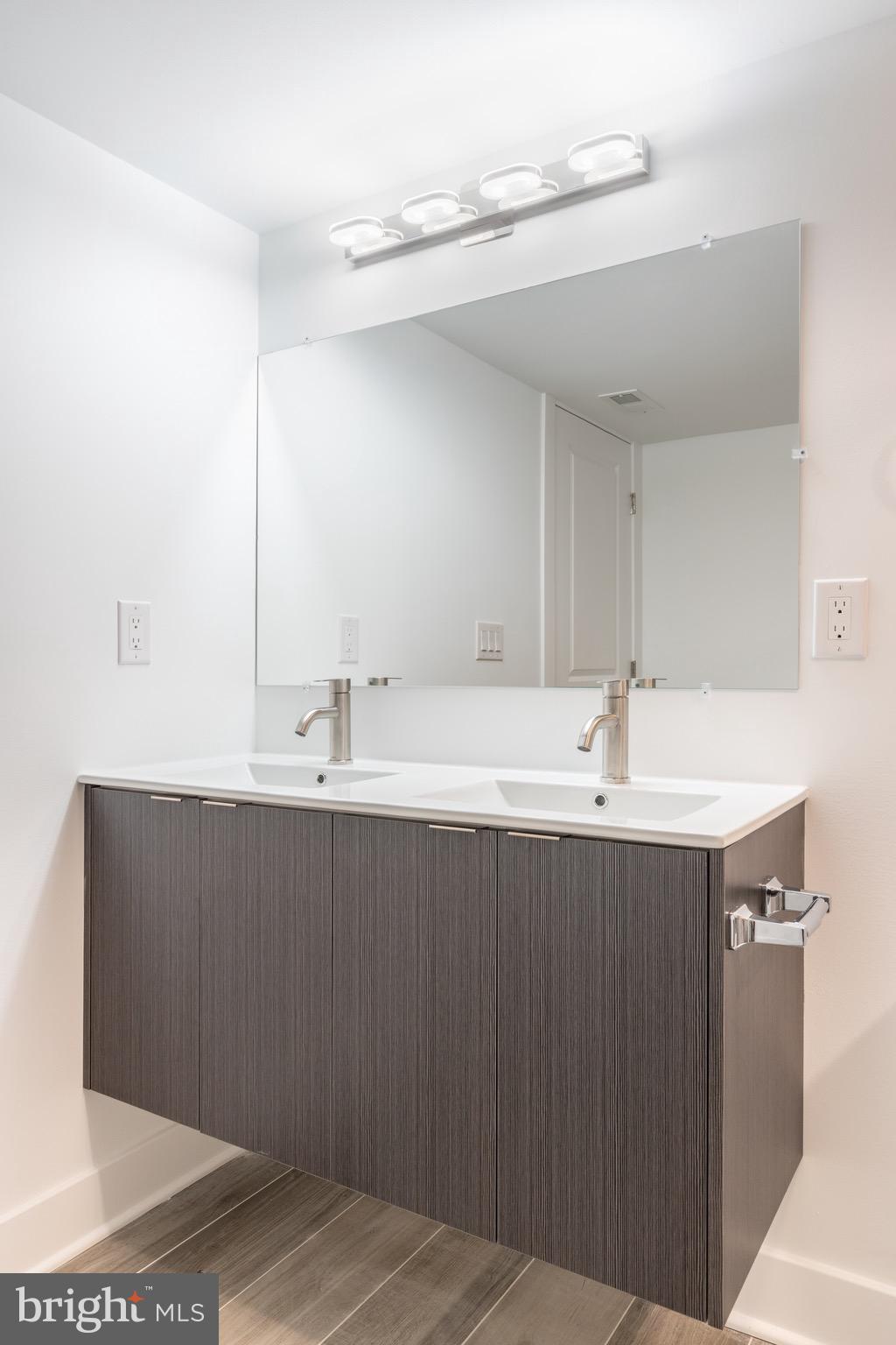 LUDLOW - Residential Lease