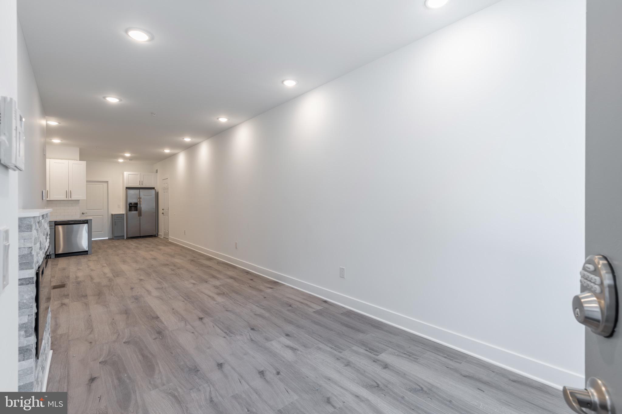 LUDLOW - Residential Lease