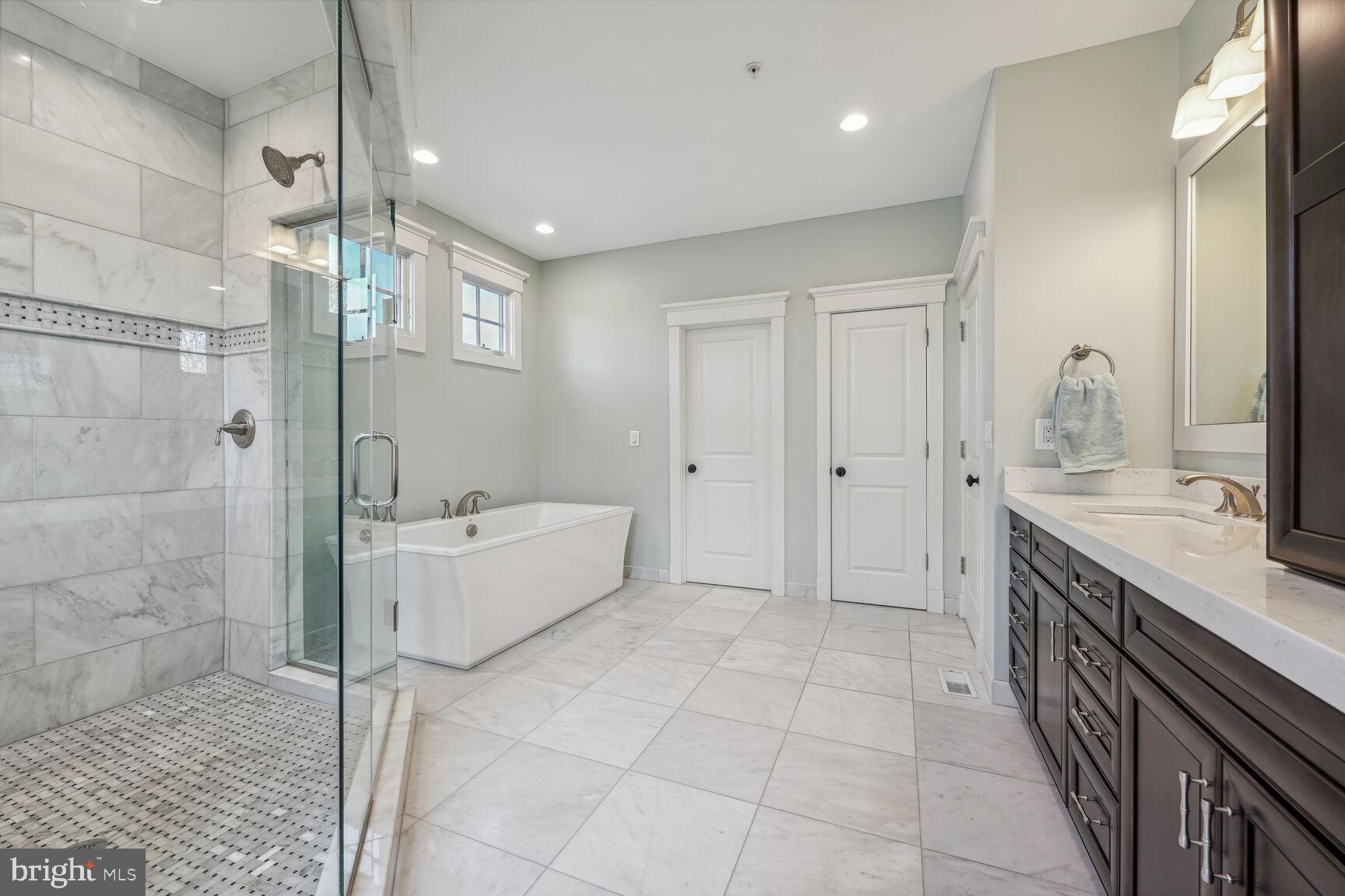 COHASSET - Residential