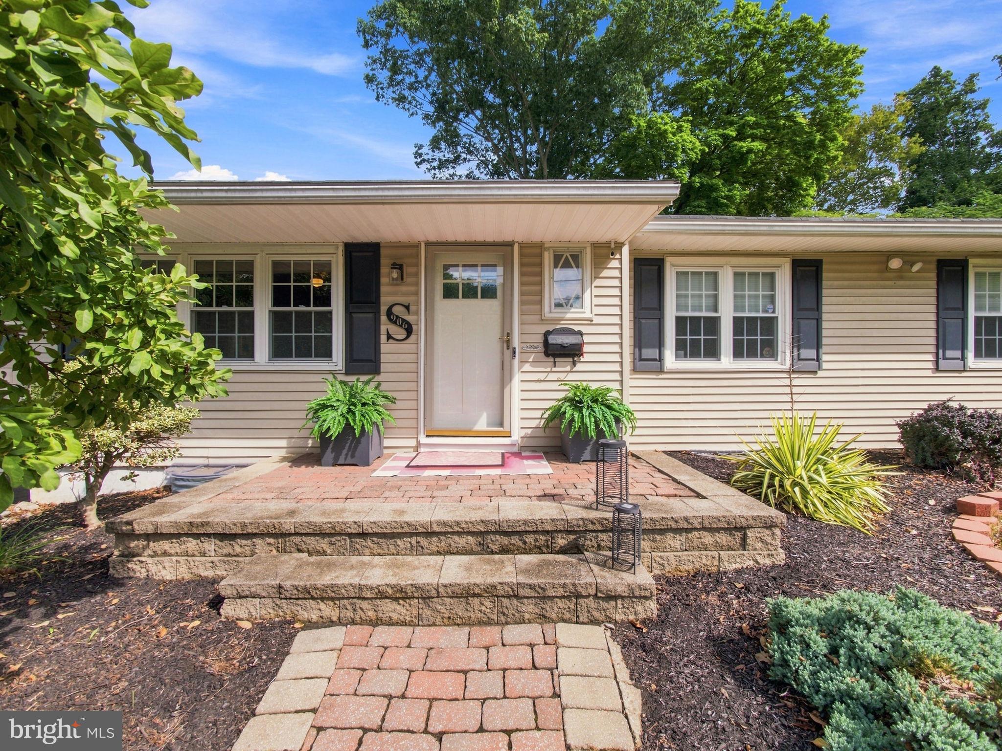 906 BIG OAK ROAD