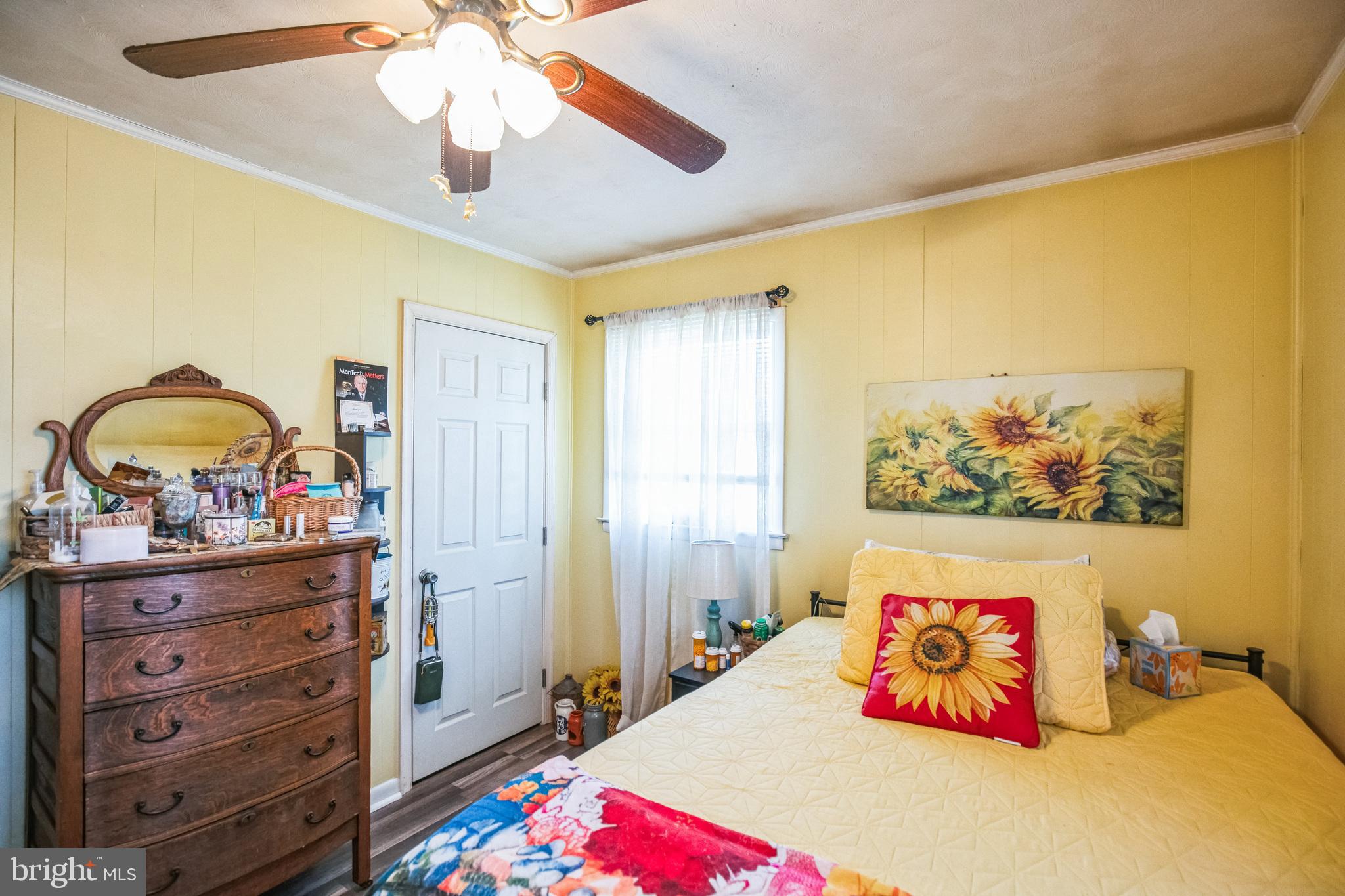 HOLLYWOOD HEIGHTS - Residential