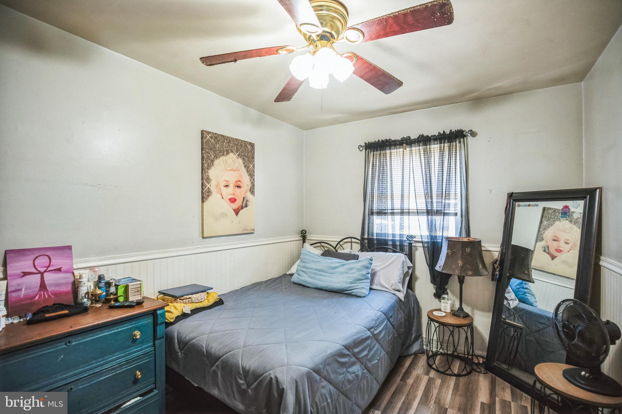 HOLLYWOOD HEIGHTS - Residential