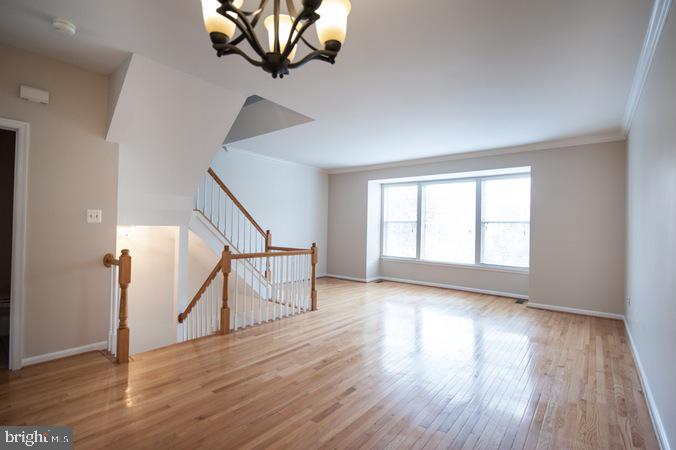 CENTRE RIDGE LAND BAY - Residential Lease