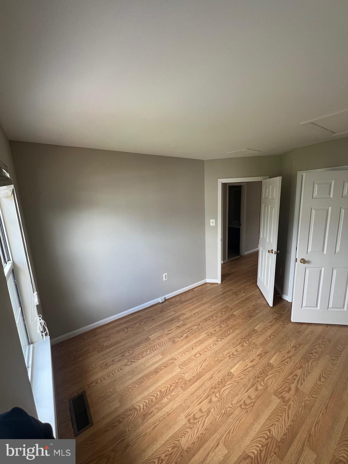 CENTRE RIDGE LAND BAY - Residential Lease