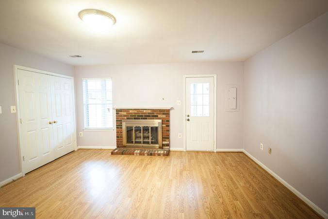 CENTRE RIDGE LAND BAY - Residential Lease