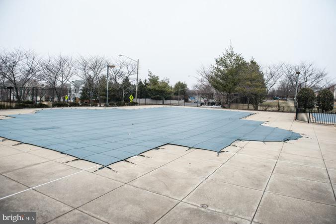 CENTRE RIDGE LAND BAY - Residential Lease