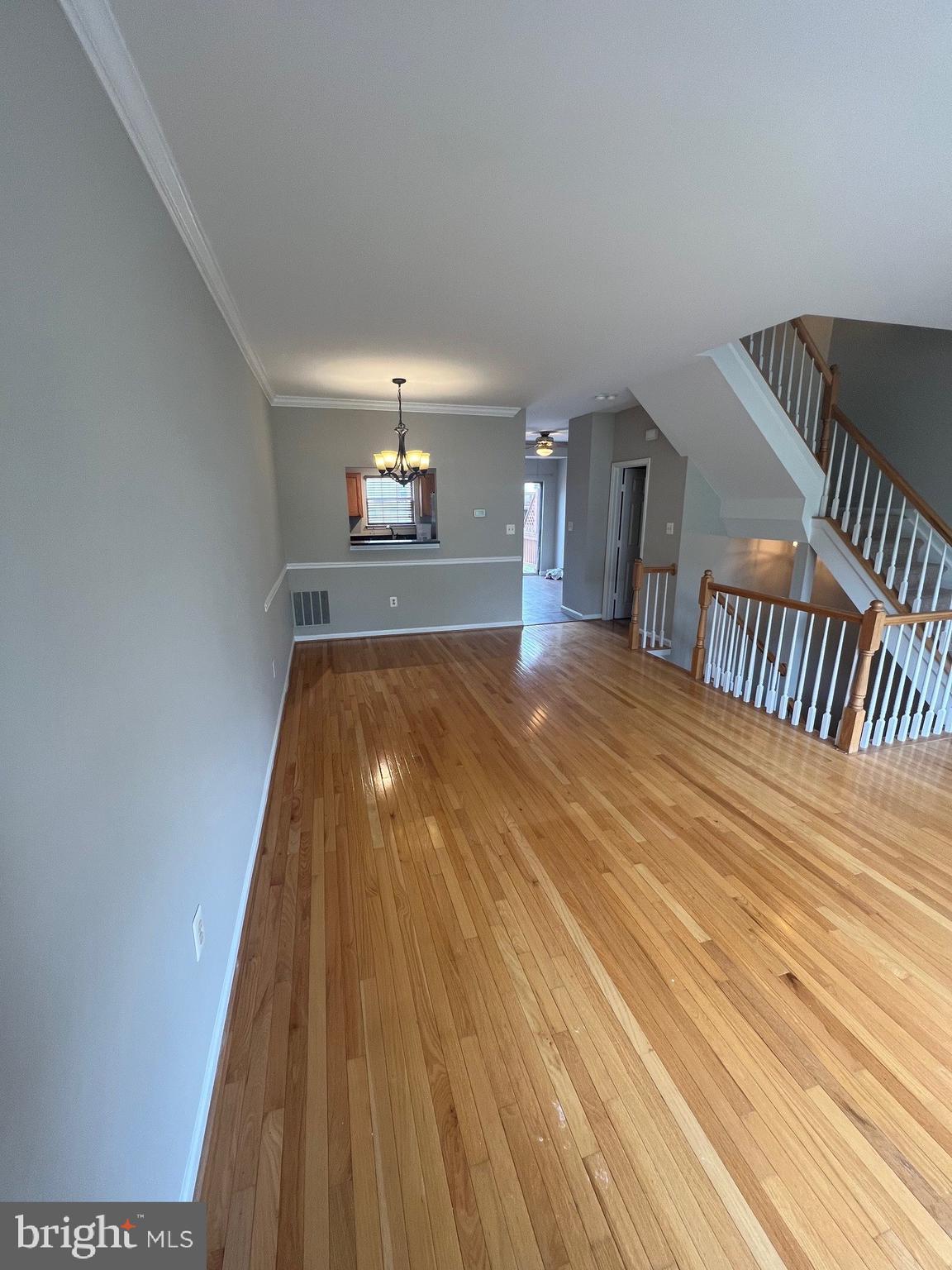 CENTRE RIDGE LAND BAY - Residential Lease