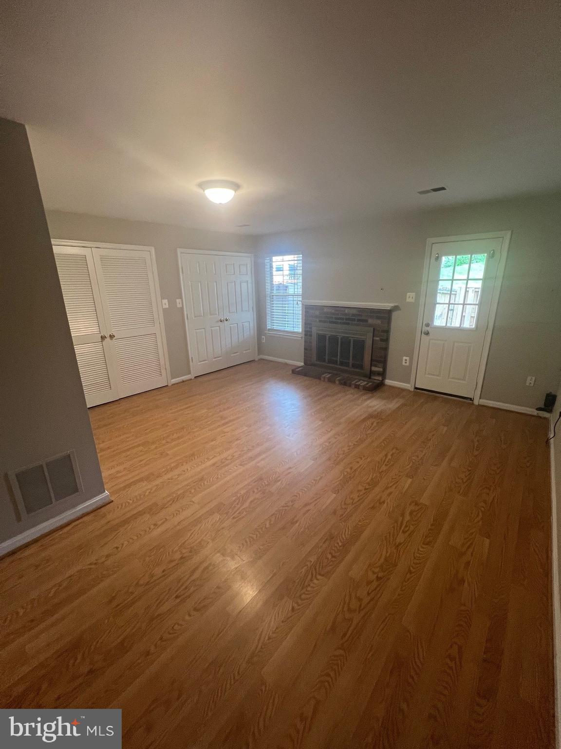 CENTRE RIDGE LAND BAY - Residential Lease