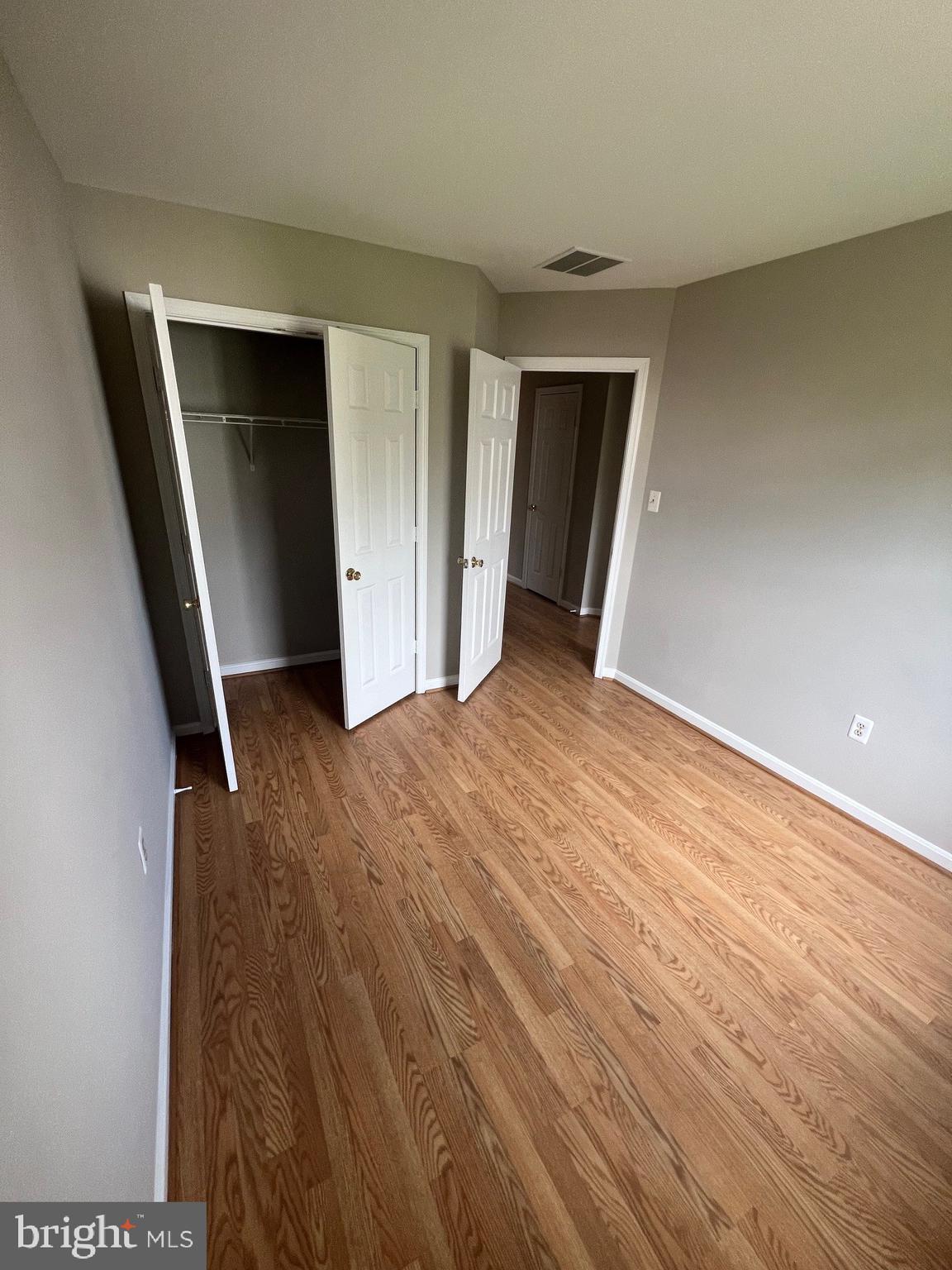 CENTRE RIDGE LAND BAY - Residential Lease