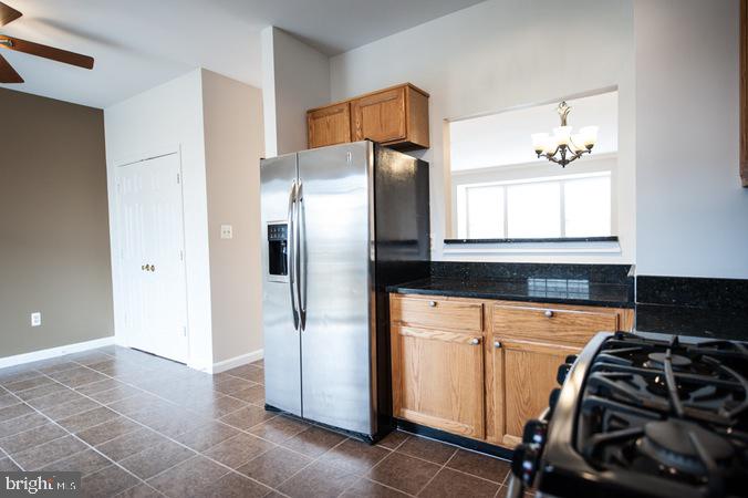 CENTRE RIDGE LAND BAY - Residential Lease