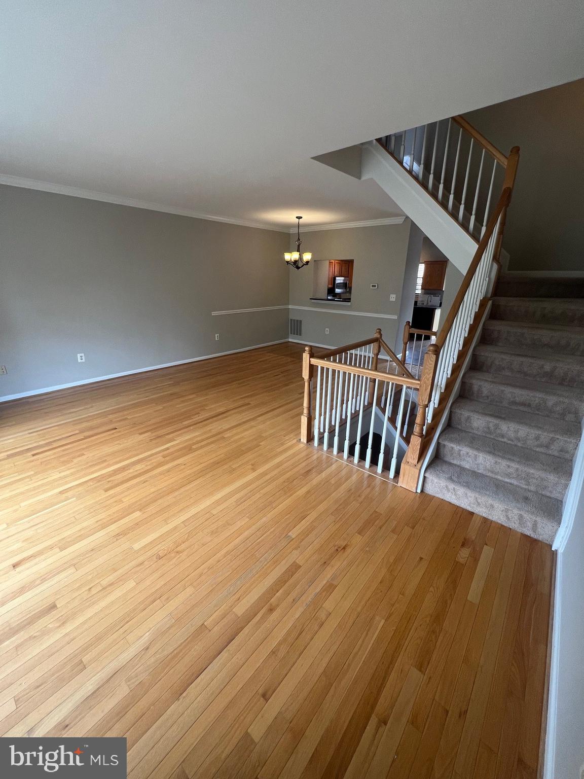 CENTRE RIDGE LAND BAY - Residential Lease