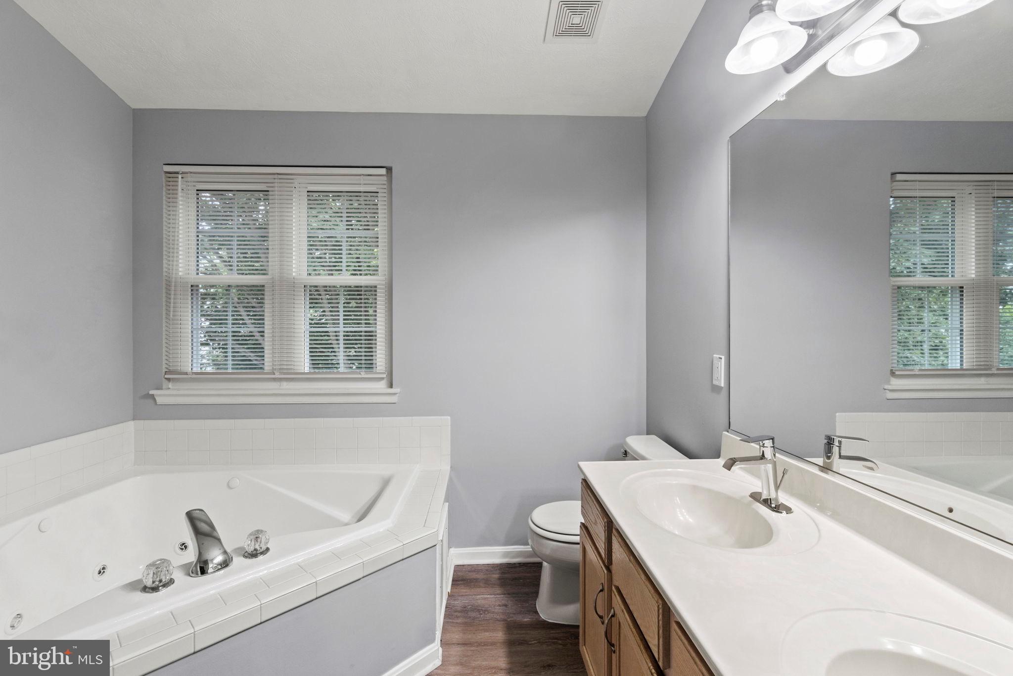 COLLEGE - Residential Lease