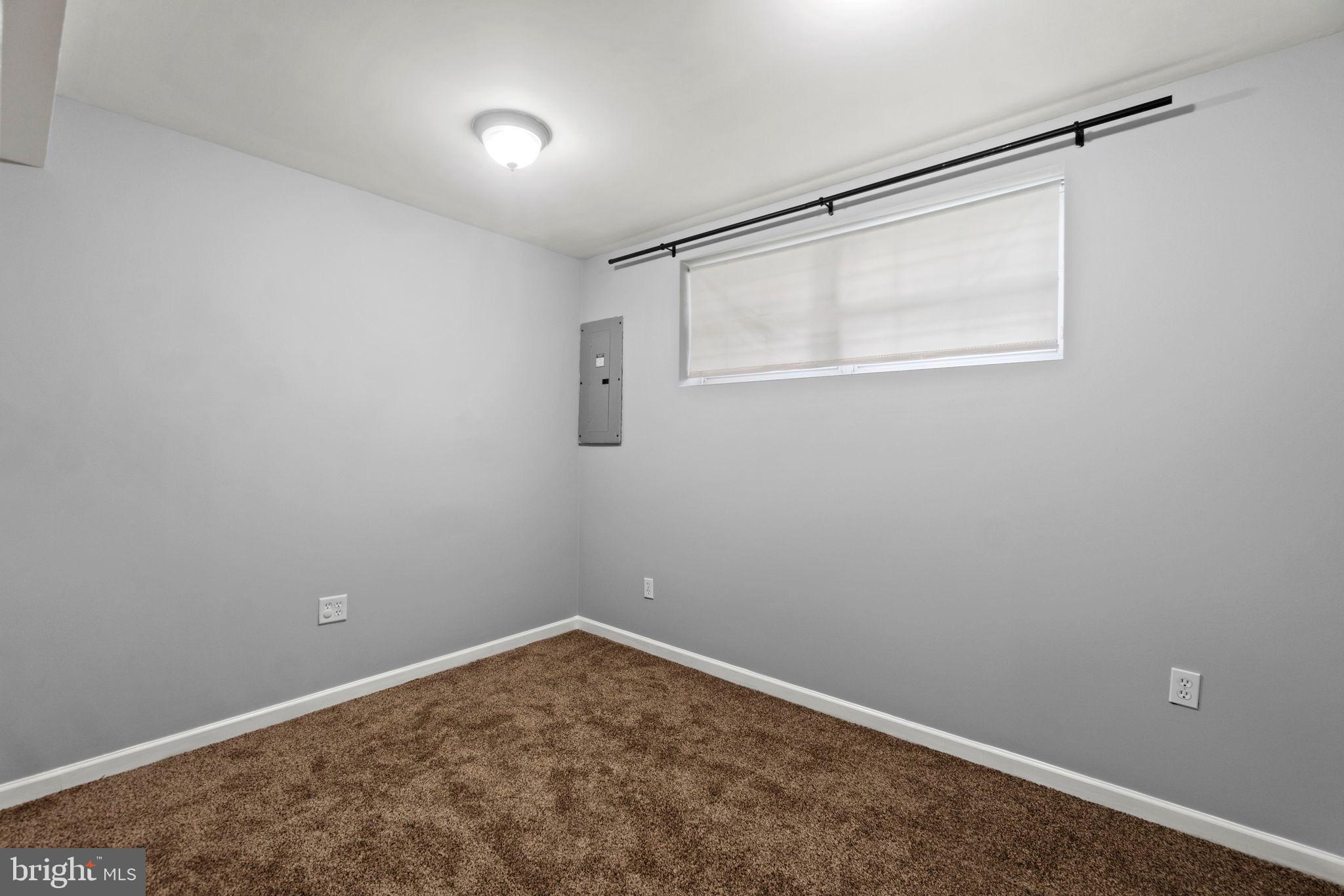 COLLEGE - Residential Lease