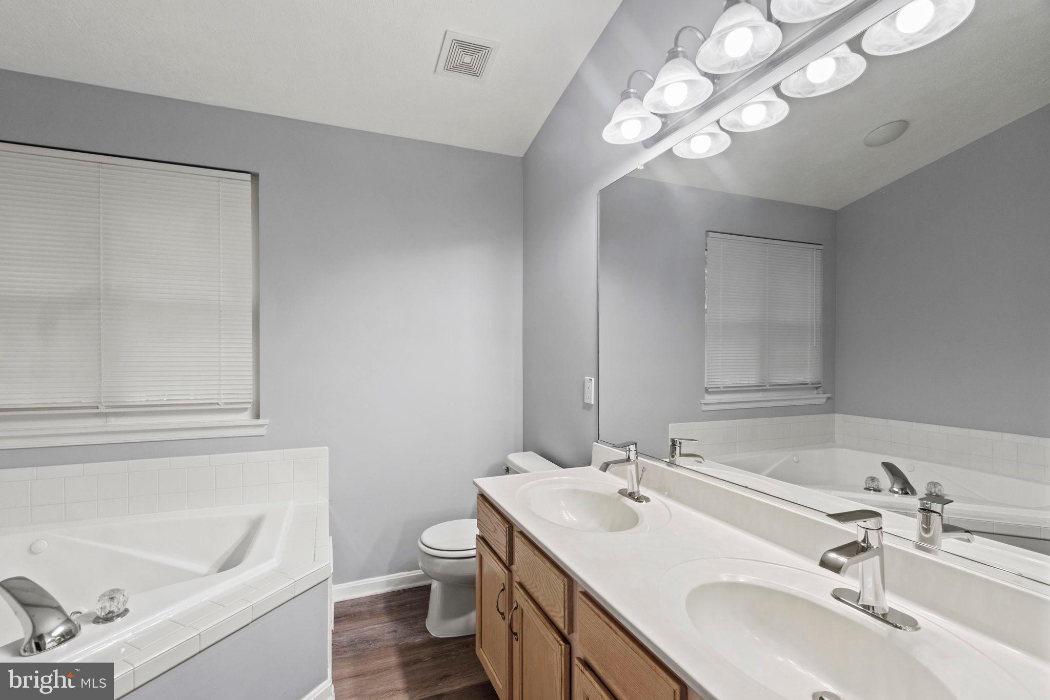 COLLEGE - Residential Lease