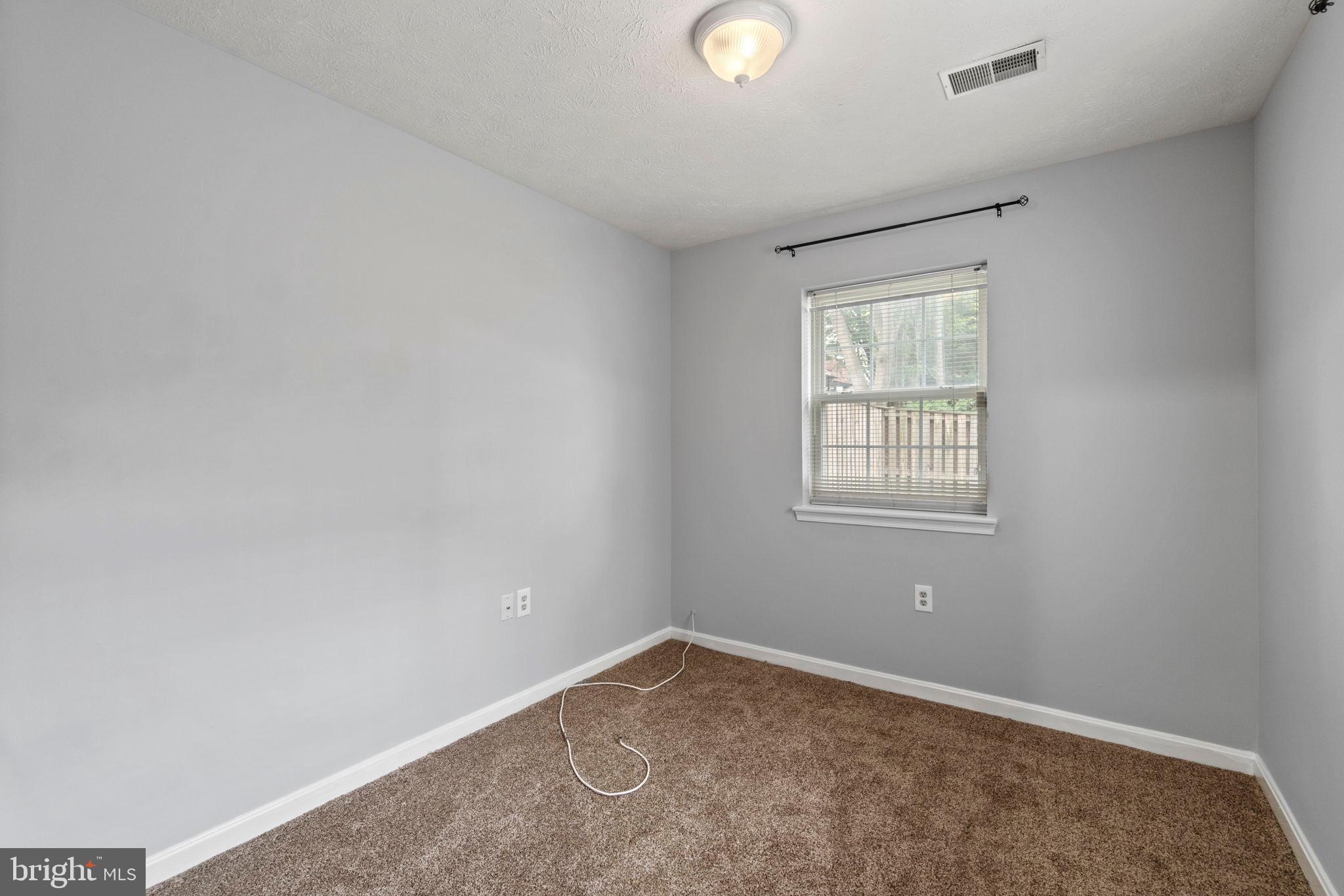 COLLEGE - Residential Lease