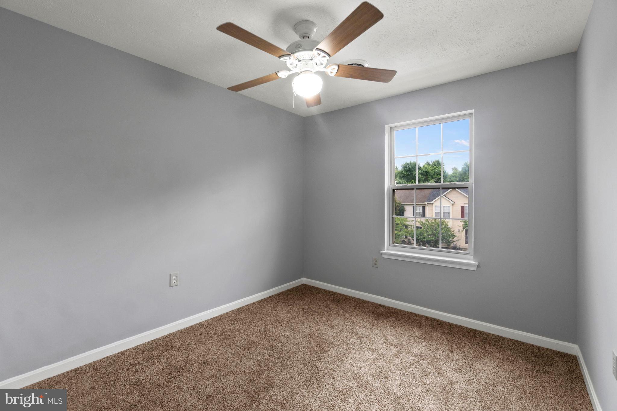 COLLEGE - Residential Lease