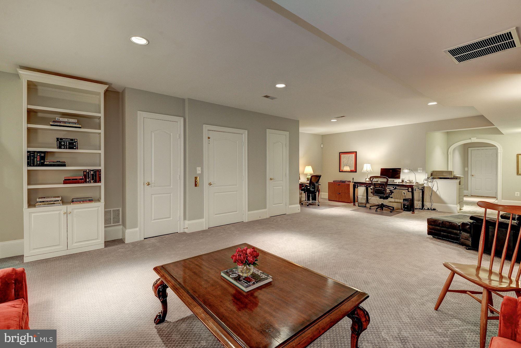 EVANS FARM - Residential