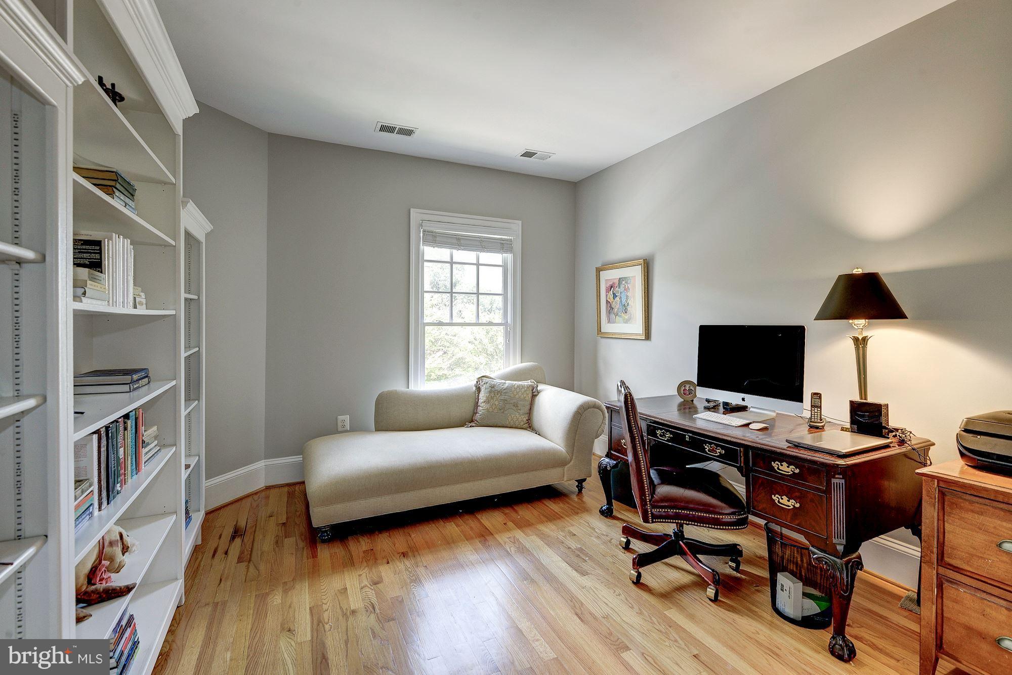 EVANS FARM - Residential