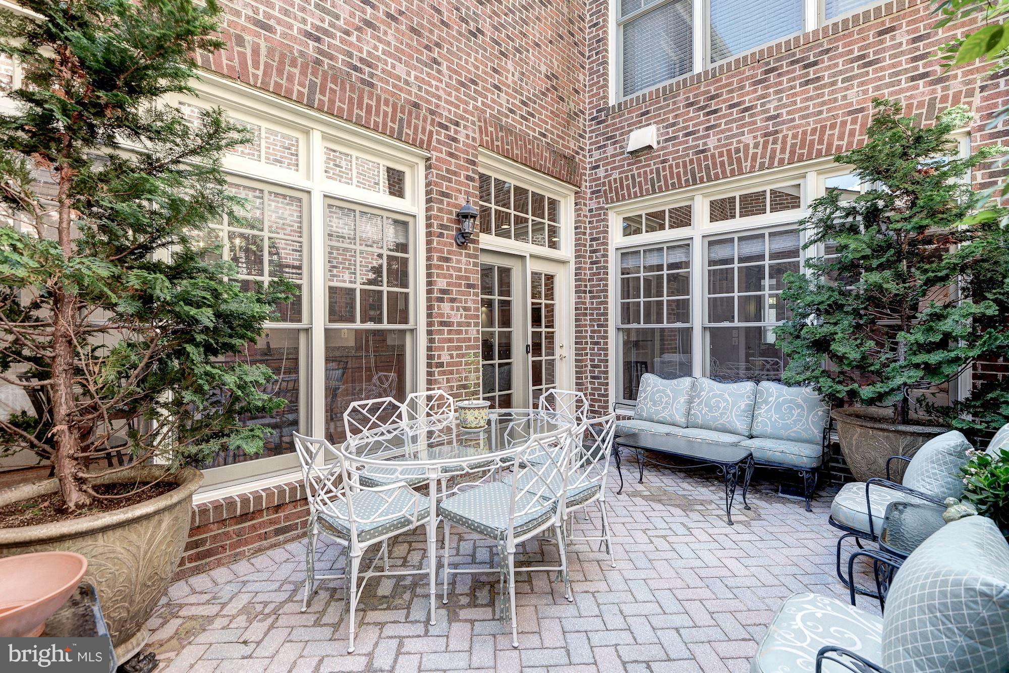 EVANS FARM - Residential