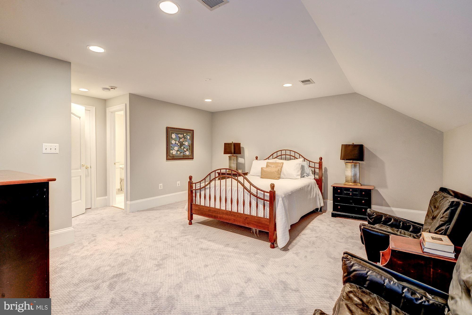 EVANS FARM - Residential