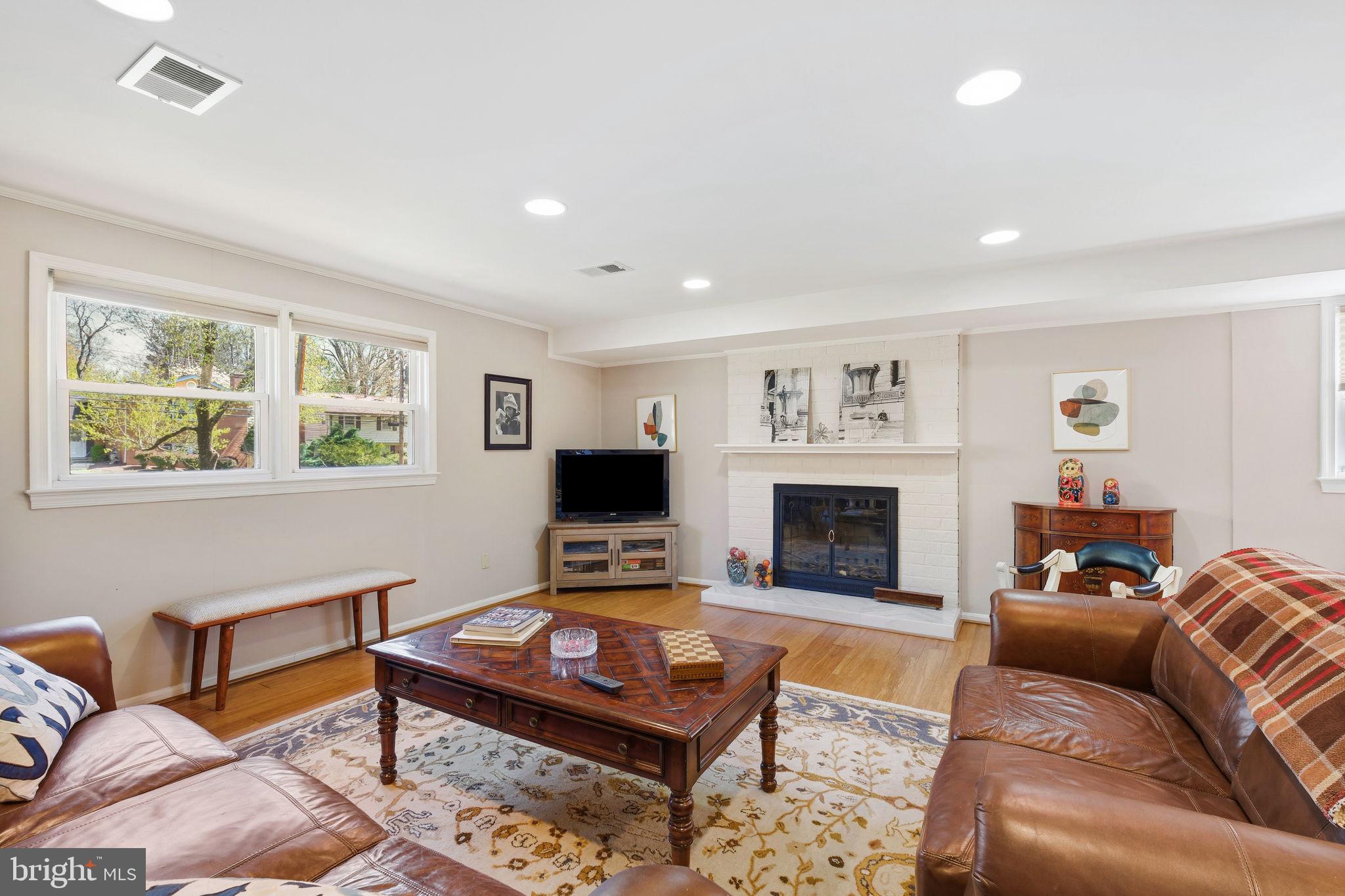 TILDEN WOODS - Residential