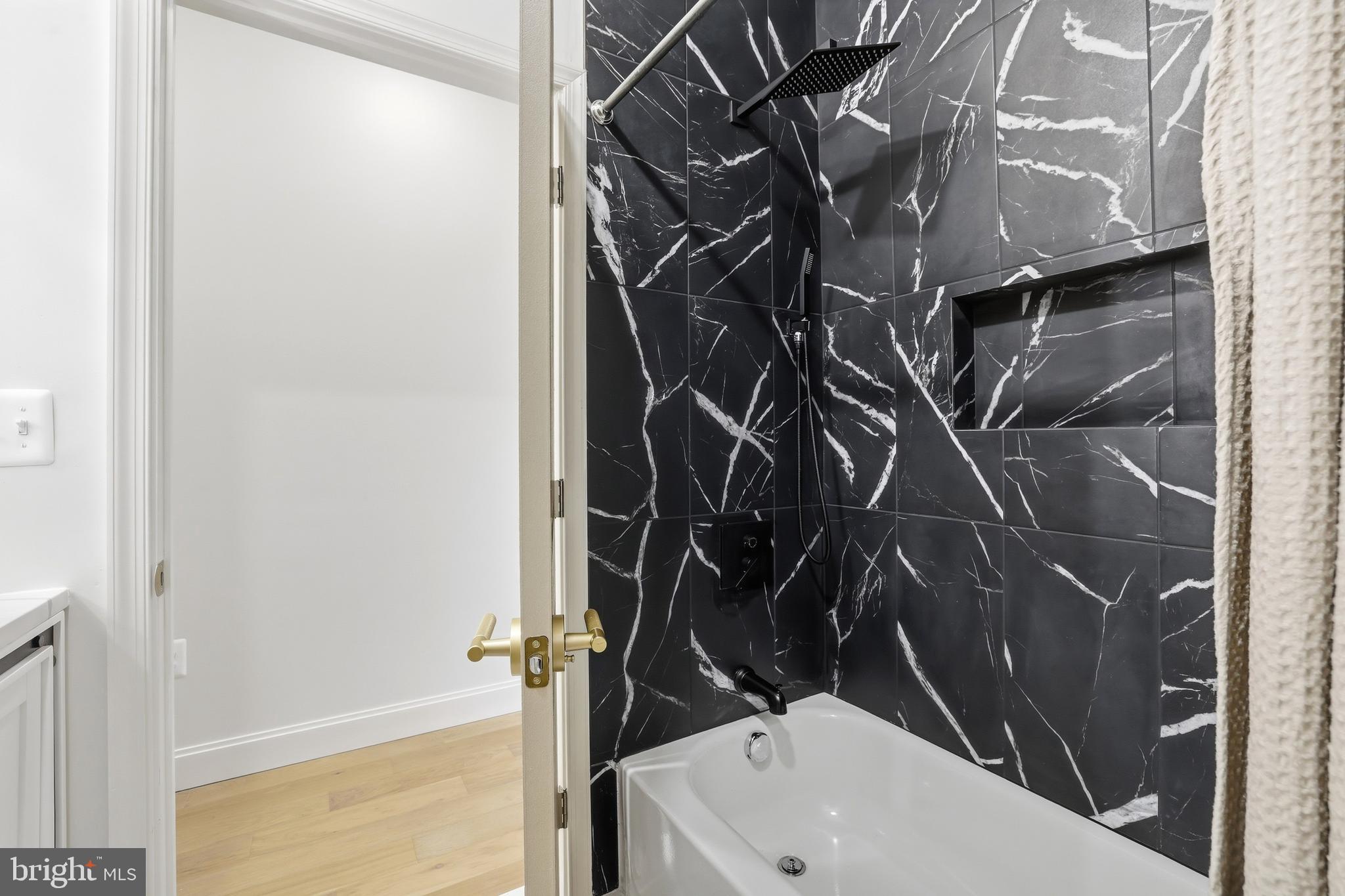 EAST BALTIMORE MIDWAY - Residential