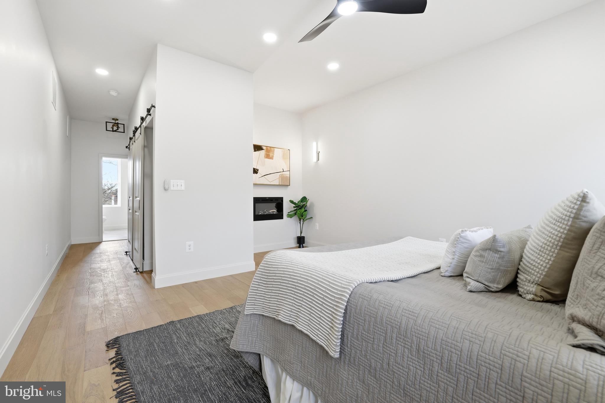 EAST BALTIMORE MIDWAY - Residential