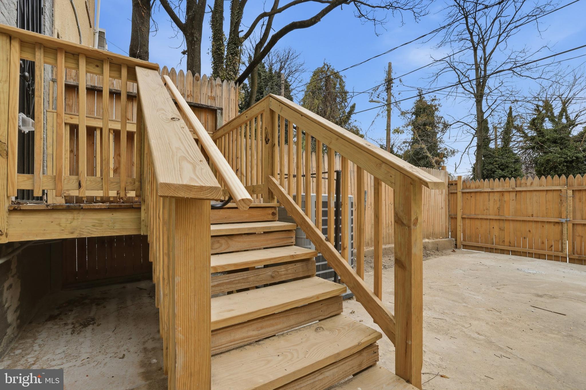 EAST BALTIMORE MIDWAY - Residential