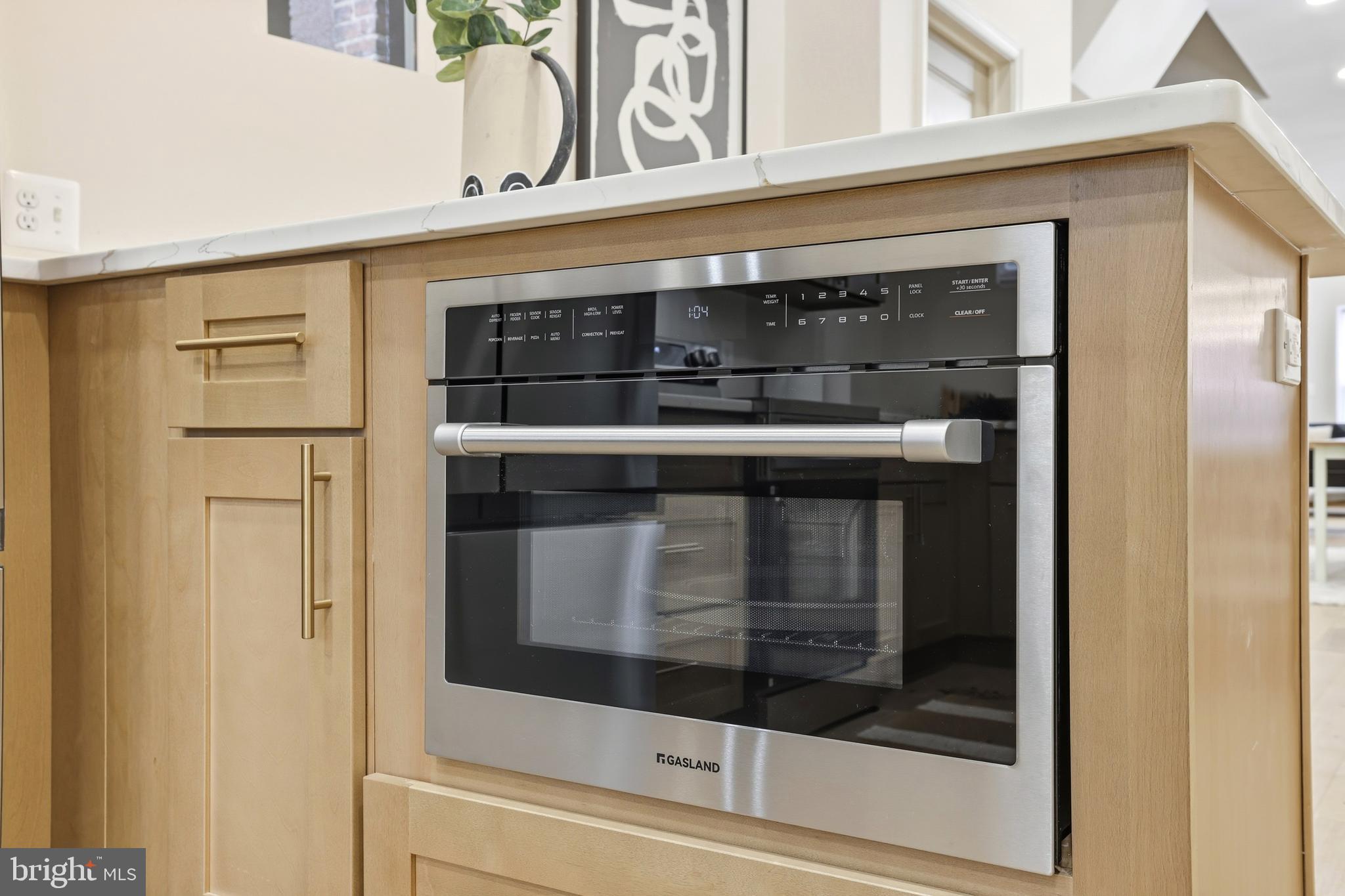 EAST BALTIMORE MIDWAY - Residential