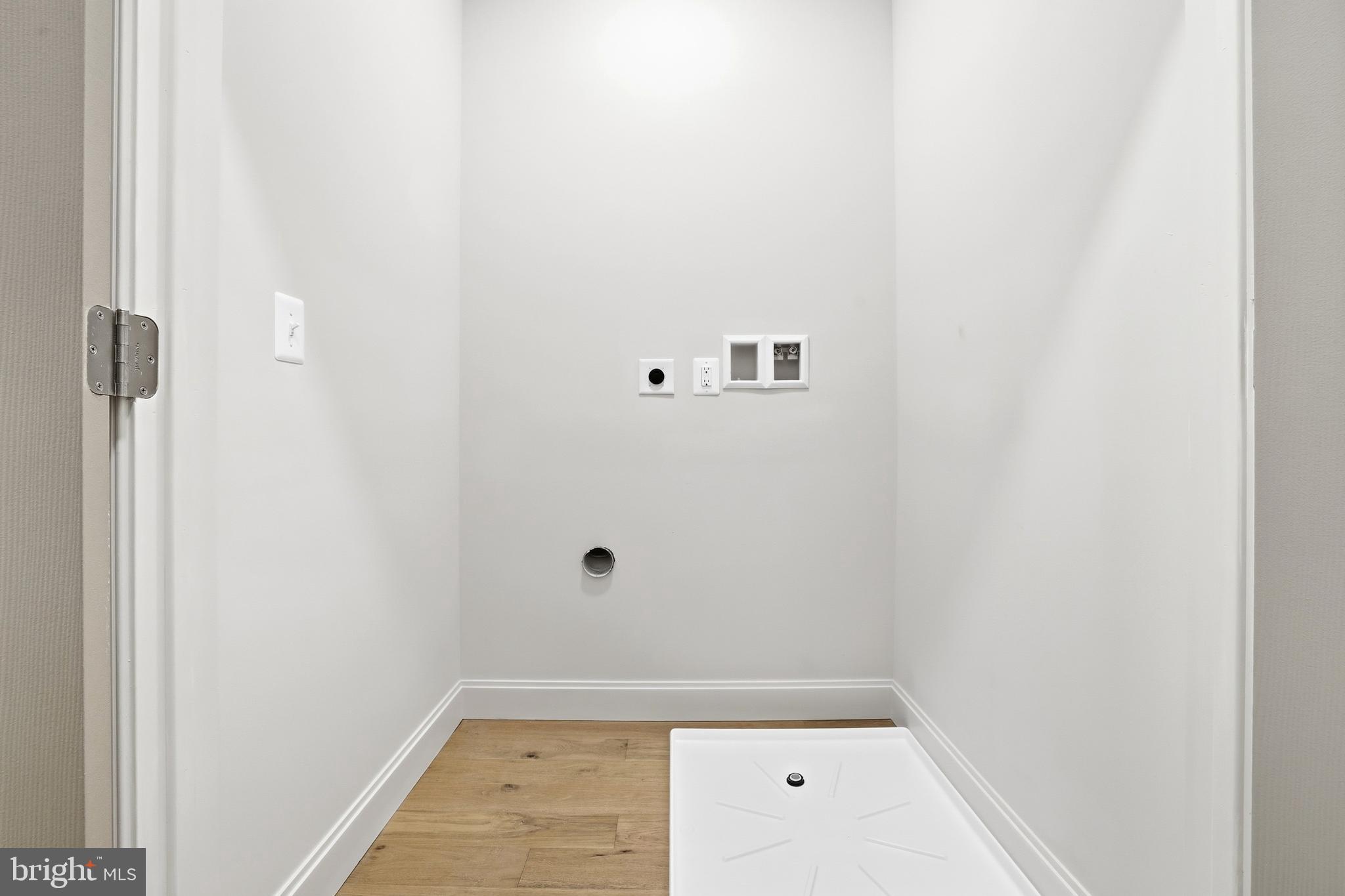 EAST BALTIMORE MIDWAY - Residential