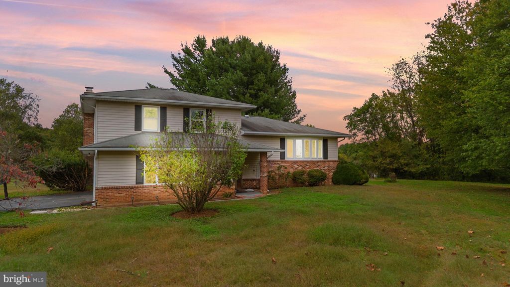 Photo of 5134 Perry Road, MOUNT AIRY, MD 21771 (MLS # MDCR2030686)