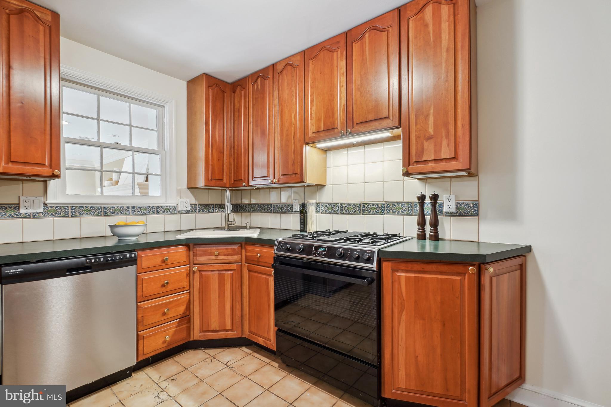 ROSEDALE PARK - Residential