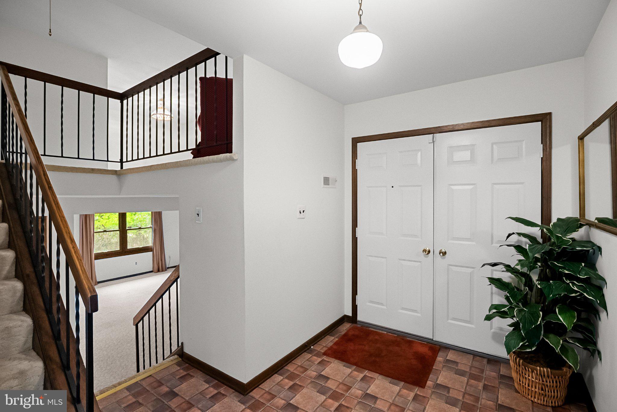 2 CHELSEA COURT
