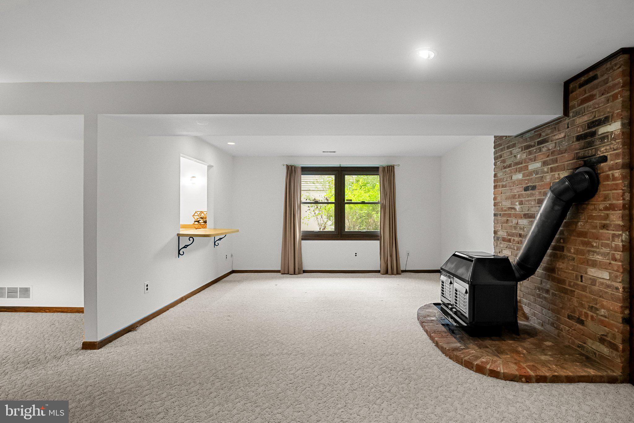 2 CHELSEA COURT