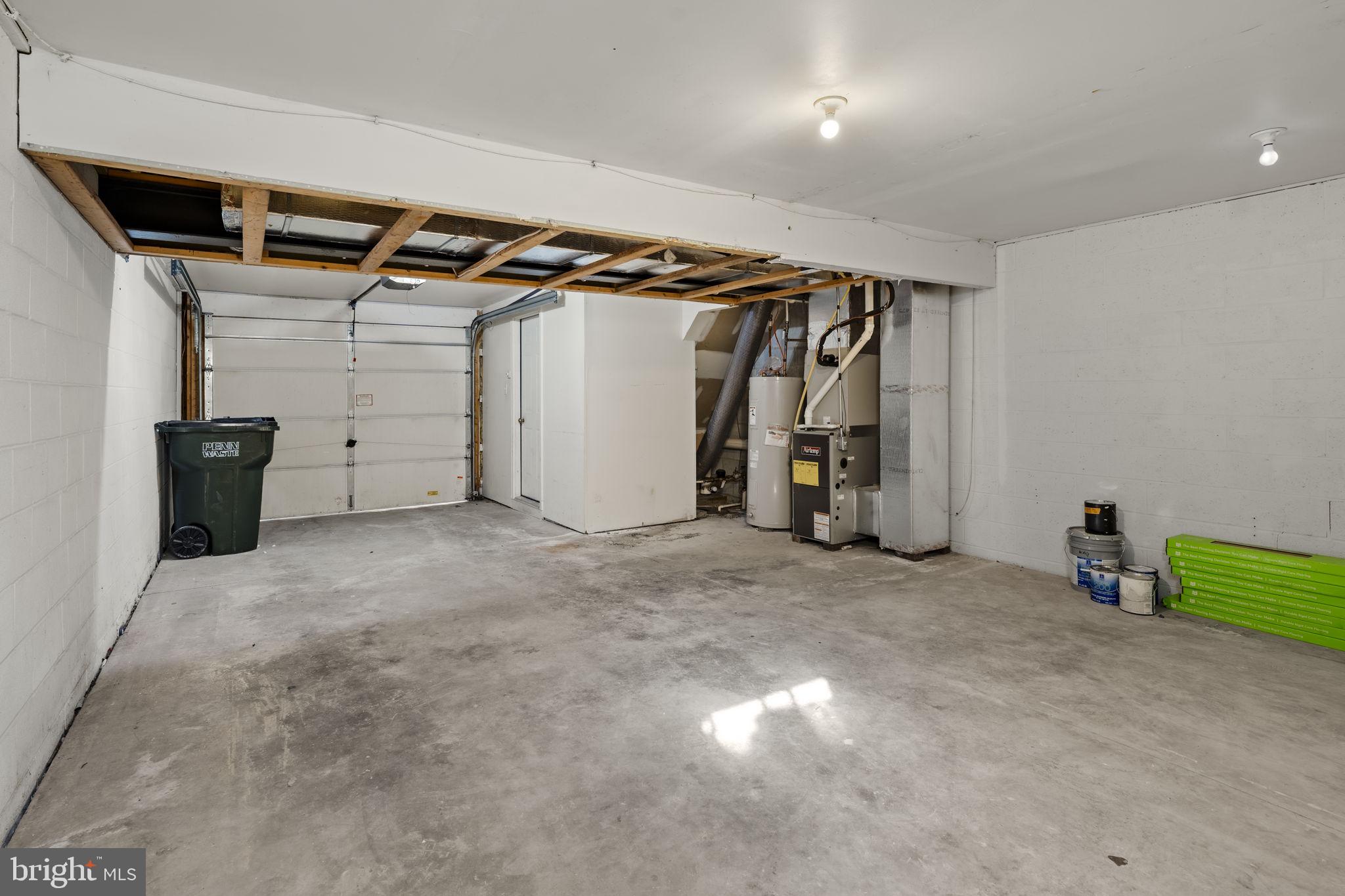 HEARTHRIDGE ESTATES - Residential