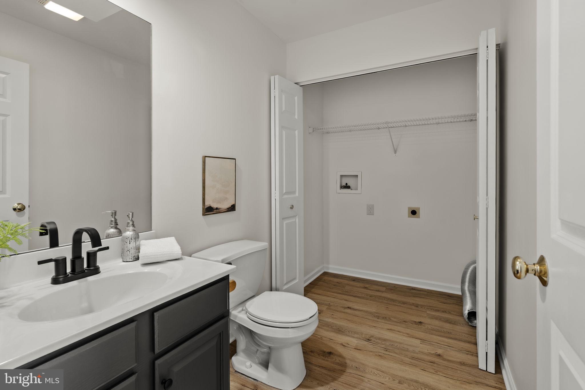 HEARTHRIDGE ESTATES - Residential