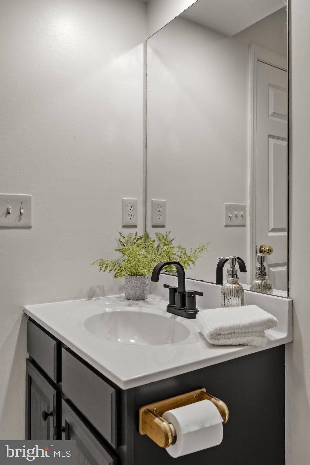 HEARTHRIDGE ESTATES - Residential