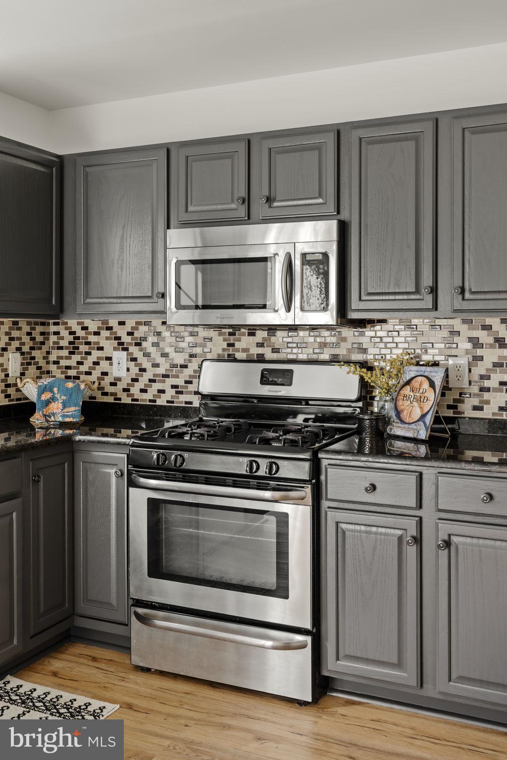 HEARTHRIDGE ESTATES - Residential