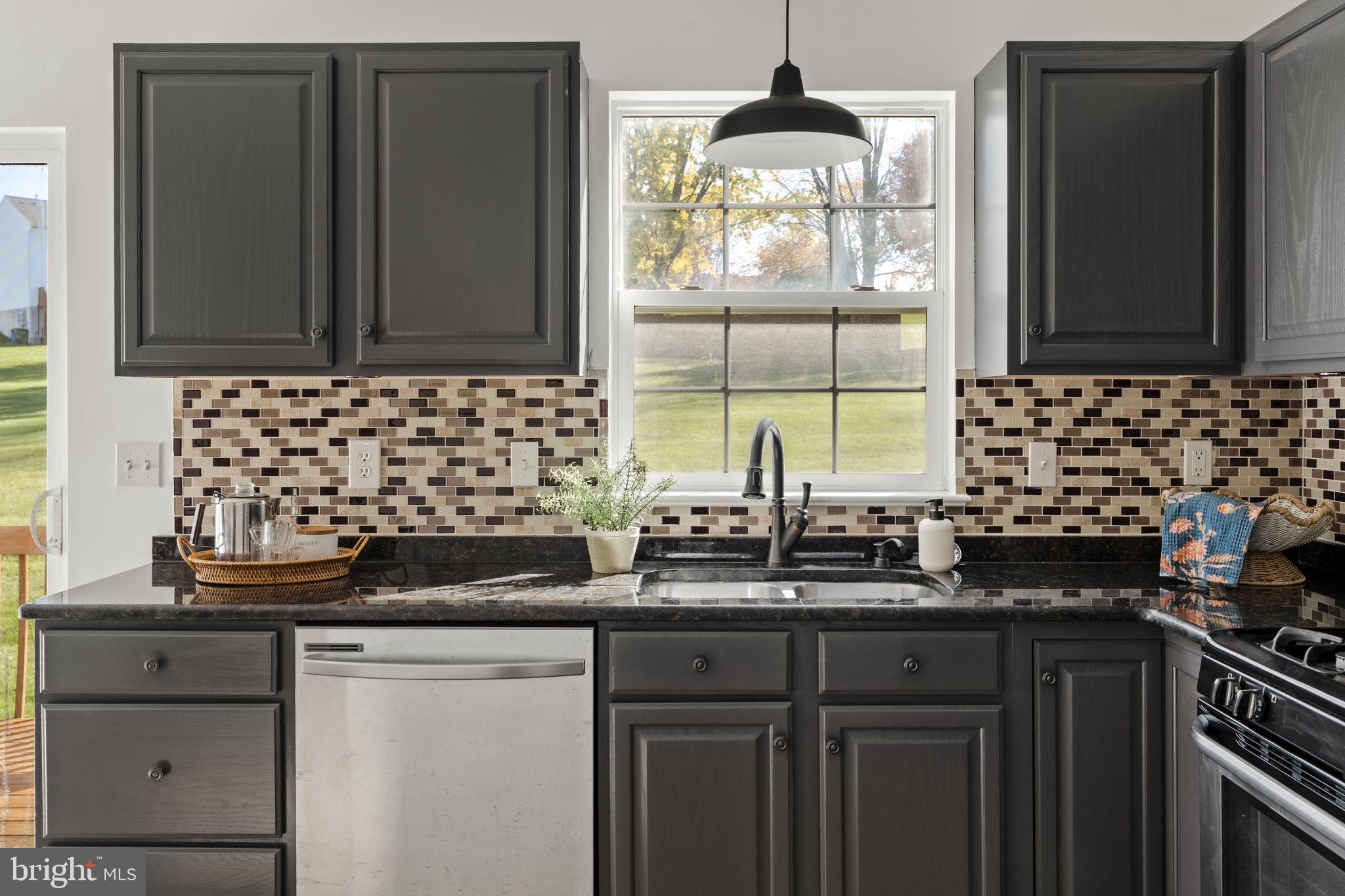 HEARTHRIDGE ESTATES - Residential