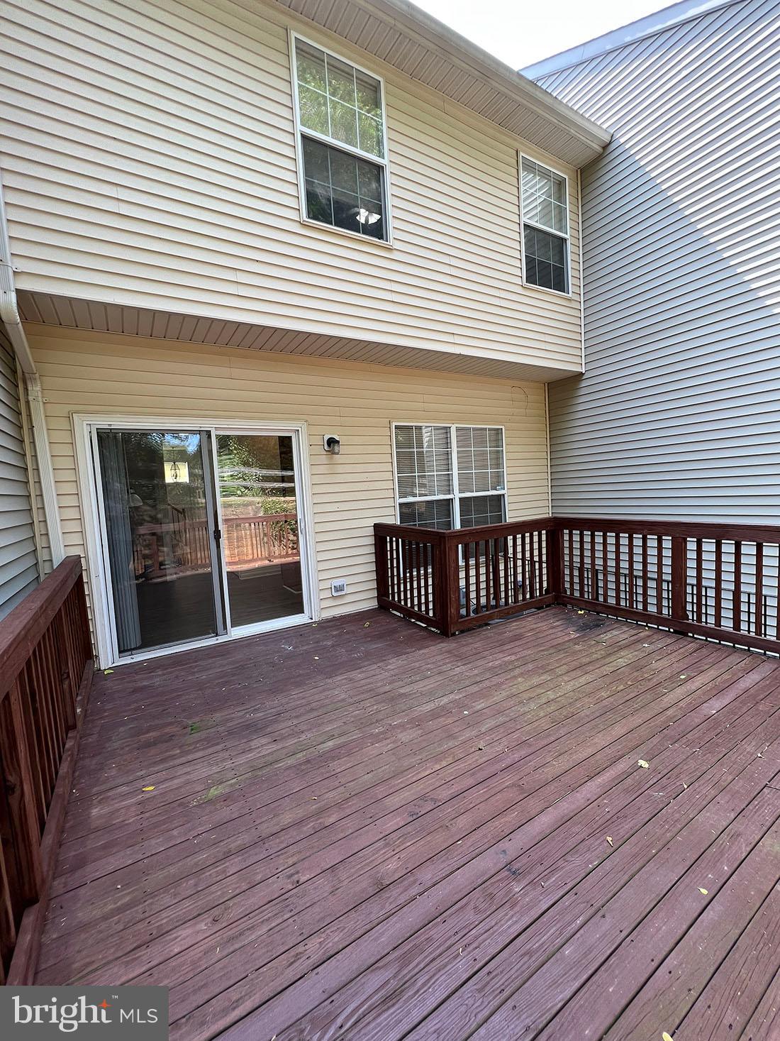 FLOWER HILL - Residential Lease