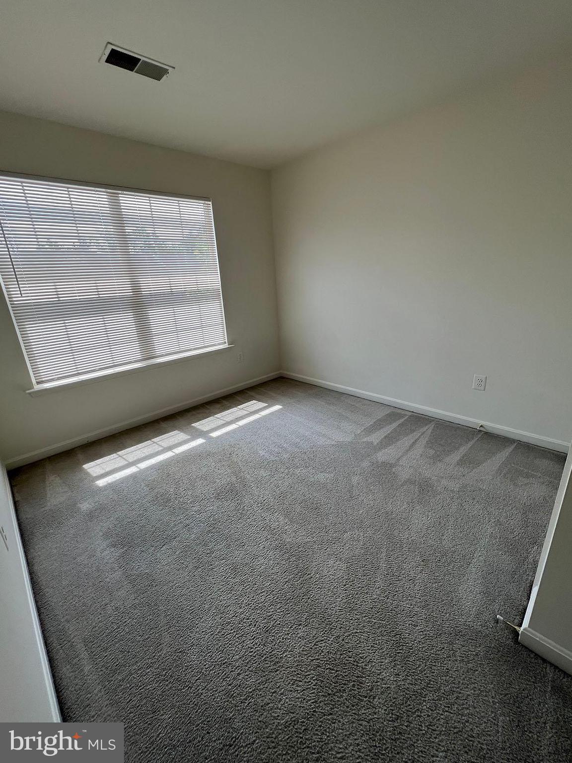 FLOWER HILL - Residential Lease