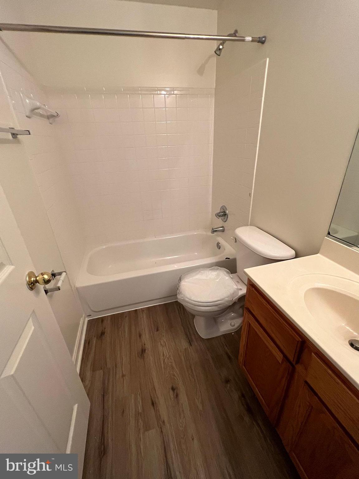 FLOWER HILL - Residential Lease